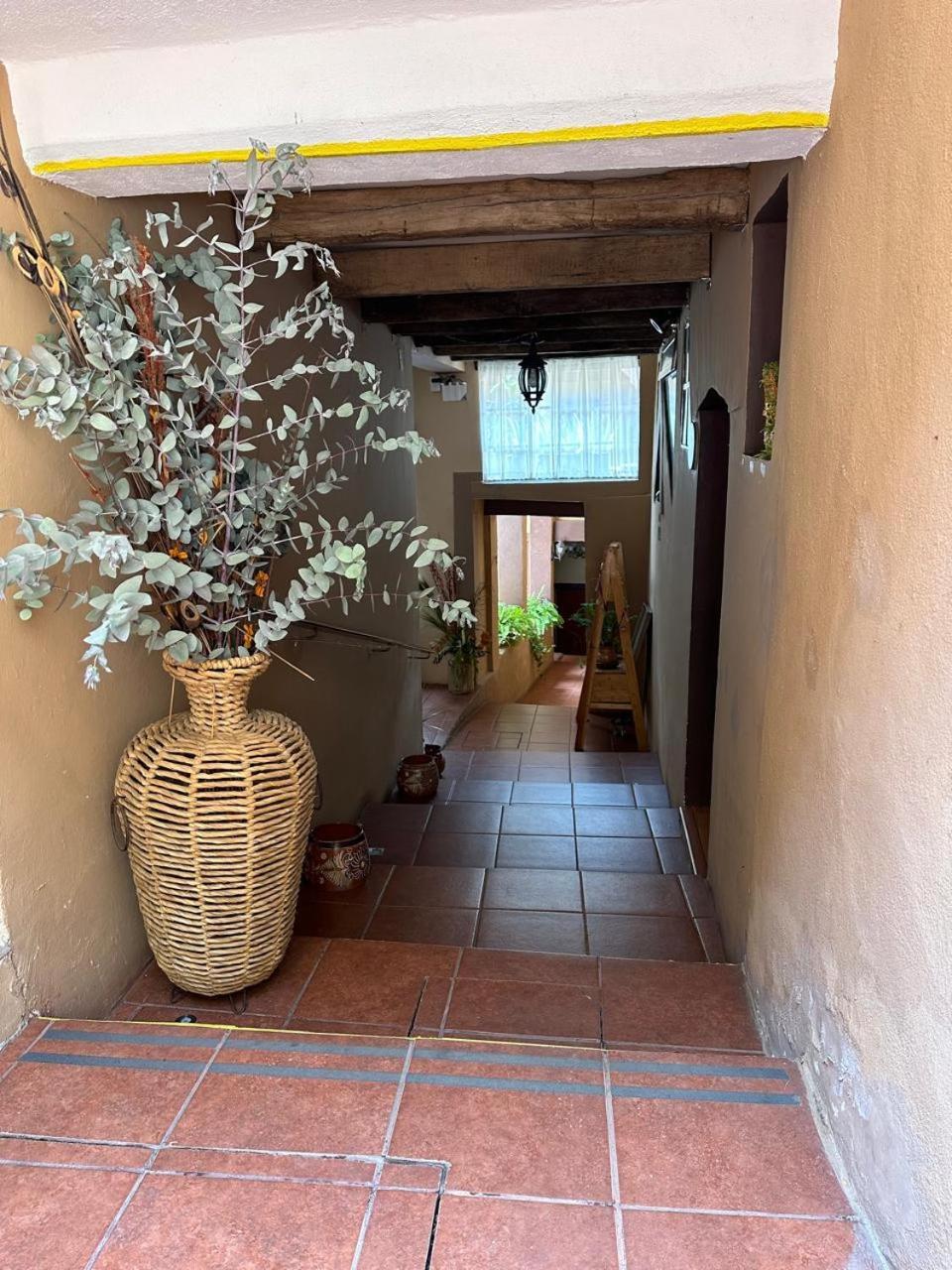 Casa De Las Escaleras Patzcuaro Bagian luar foto